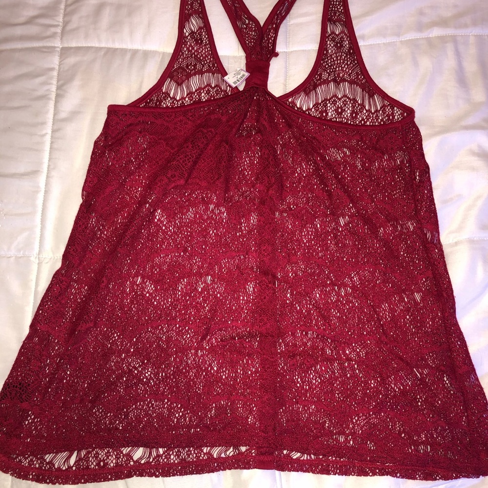 Wine colored tank top - Picture 2 of 4